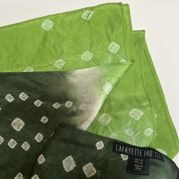 Silk Scarf “Lafayette 148 • - Picture 4 of 5